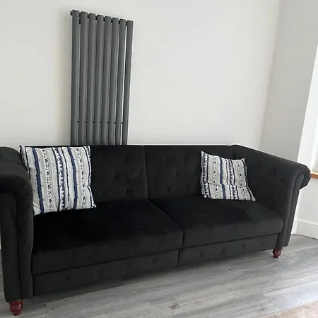 Апартаменты Muriel House *